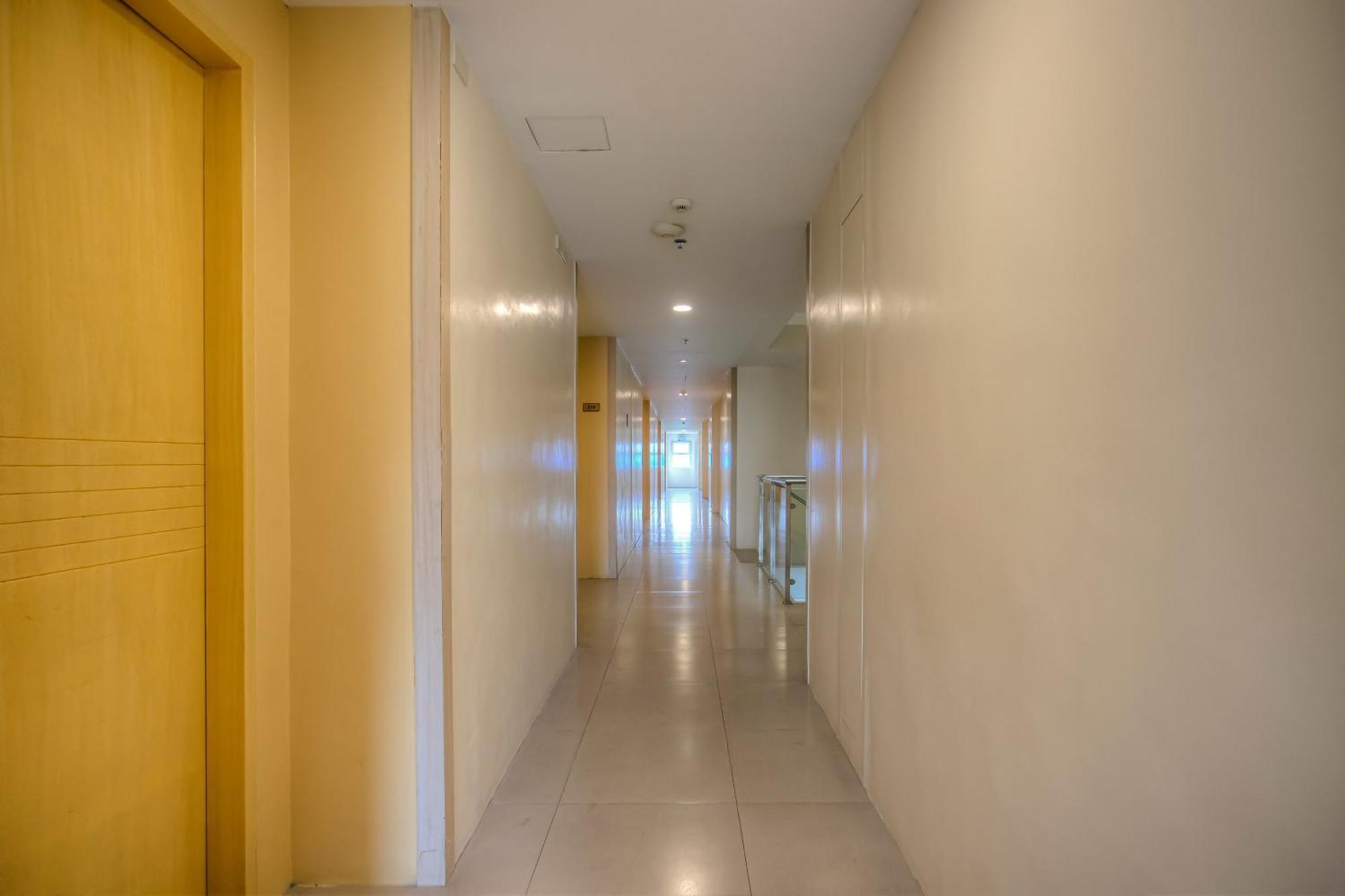Capital O 827 Speciale Hotel Росарио Экстерьер фото