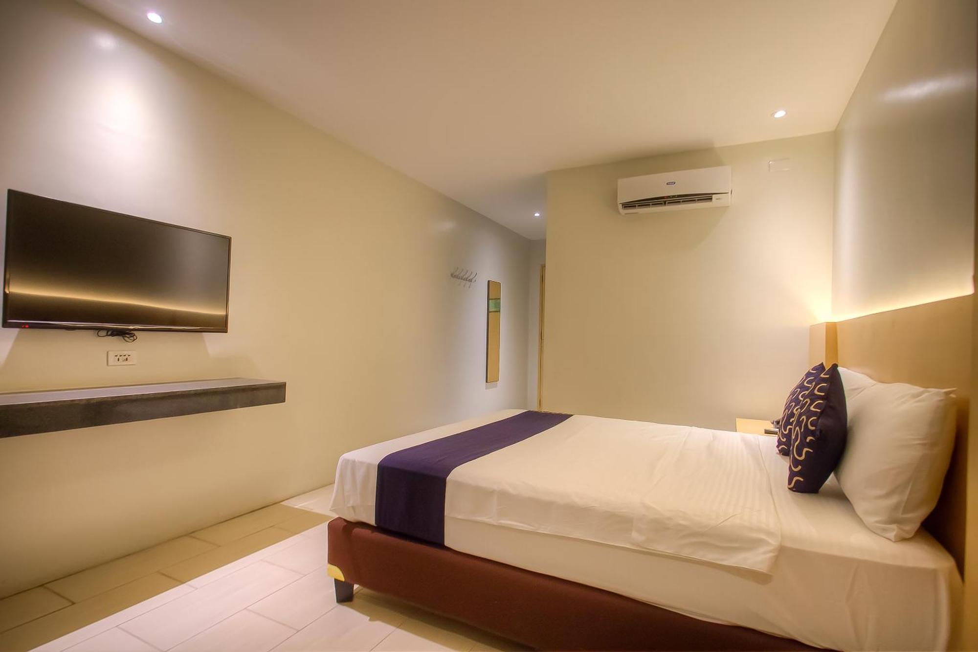 Capital O 827 Speciale Hotel Росарио Экстерьер фото