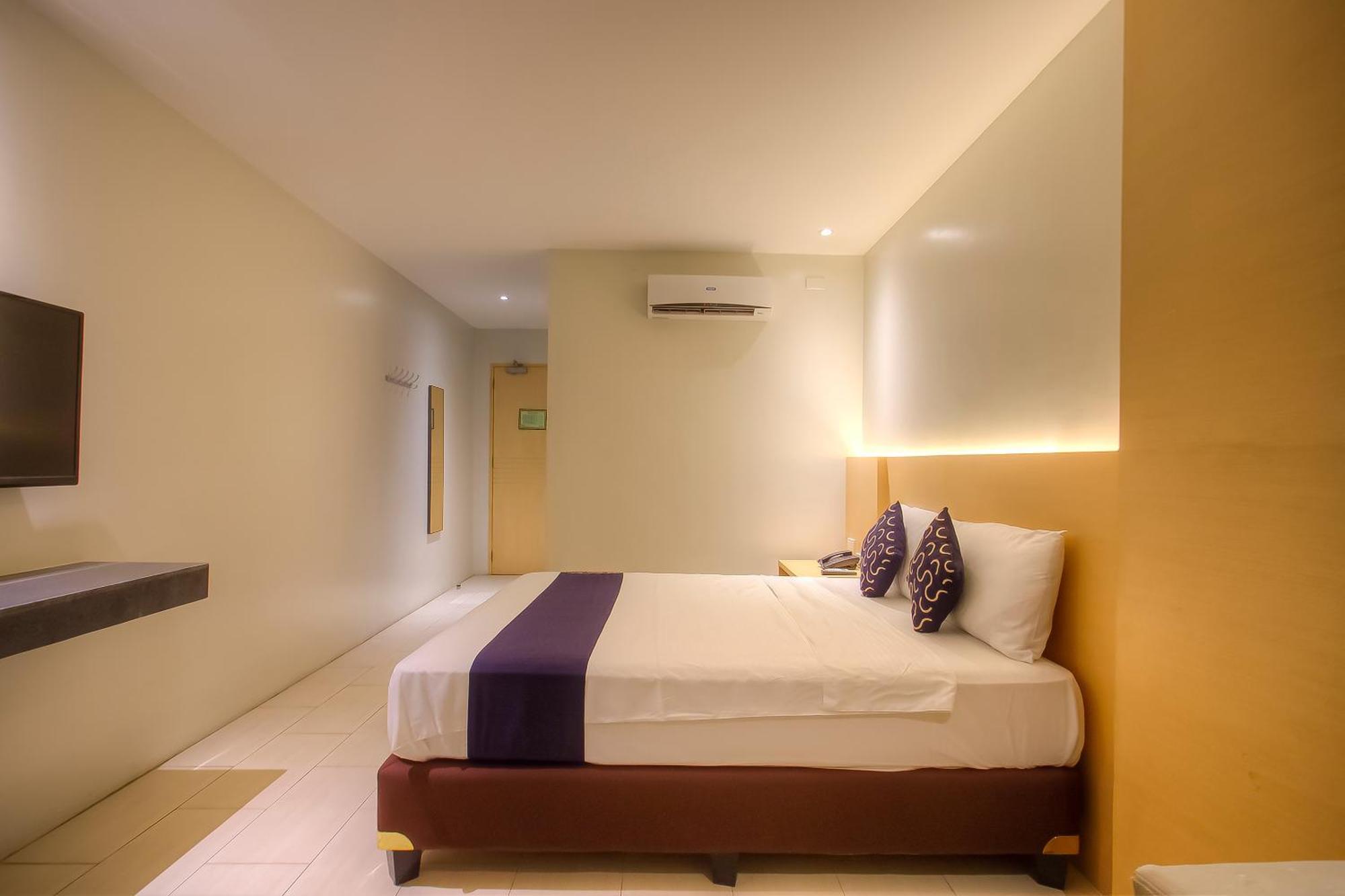 Capital O 827 Speciale Hotel Росарио Экстерьер фото