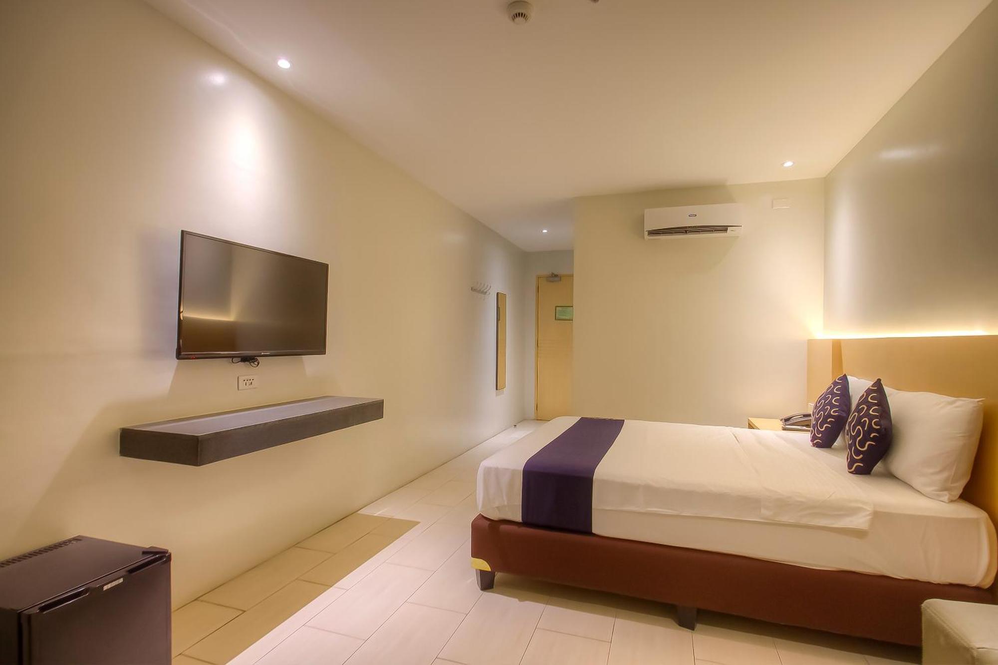 Capital O 827 Speciale Hotel Росарио Экстерьер фото